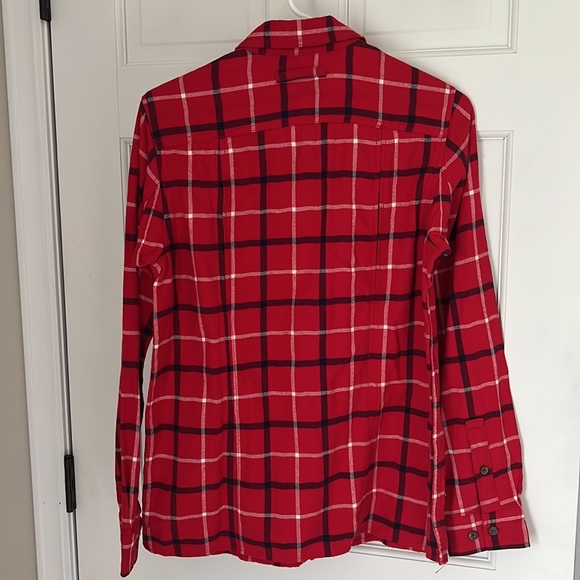 Deluth Trading women’s free swingin’ flannel shirt. - Picture 4 of 5
